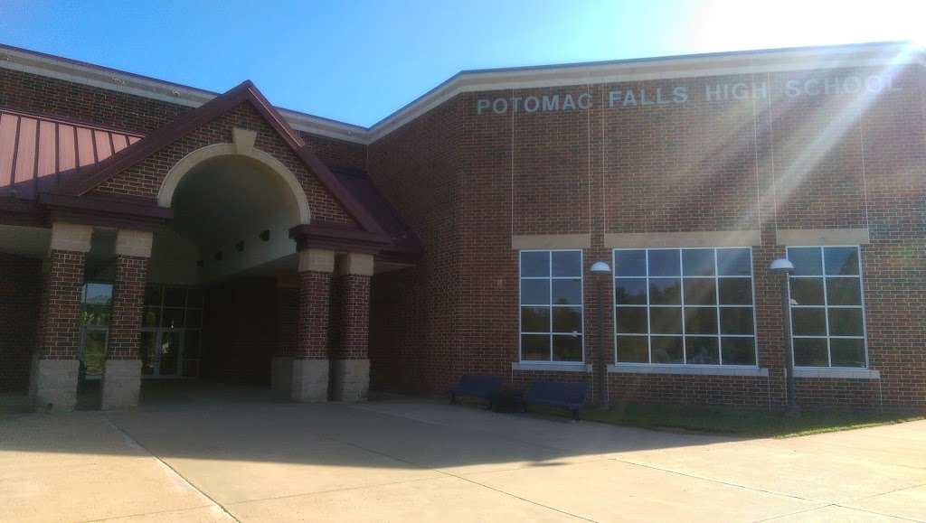 Potomac Falls High School | 46400 Algonkian Pkwy, Potomac Falls, VA 20165, USA | Phone: (571) 434-3200