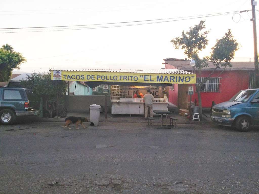 Tacos De Pollo "El Marino" | Av. Miguel Guerrero 999-11636, Libertad, 22400 Tijuana, B.C., Mexico | Phone: 664 682 4113