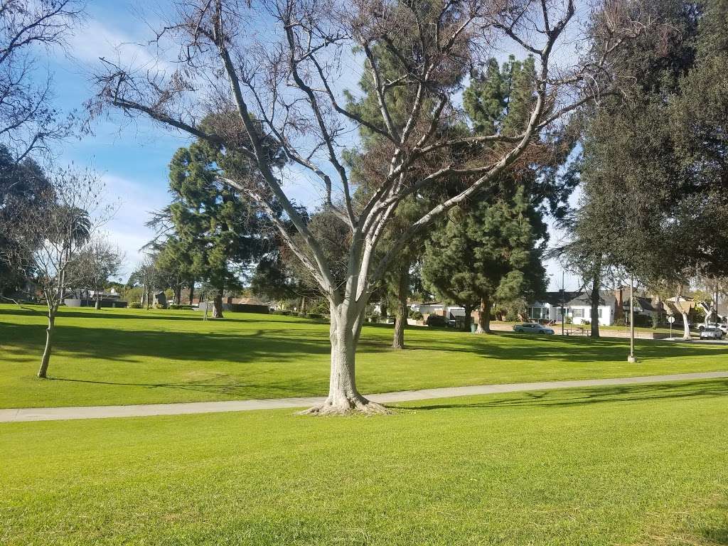 Alhambra Park | 500 N Palm Ave, Alhambra, CA 91801, USA | Phone: (626) 570-3242