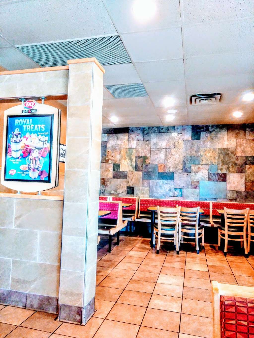 Dairy Queen Grill & Chill | 927 S Cogswell Dr, Silver Lake, WI 53170, USA | Phone: (262) 889-4811