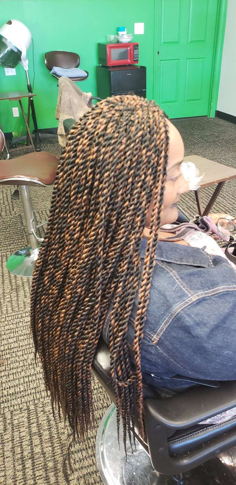 Winner African Hair Braiding | 9934 Holmes Rd, Kansas City, MO 64131, USA | Phone: (816) 277-5426