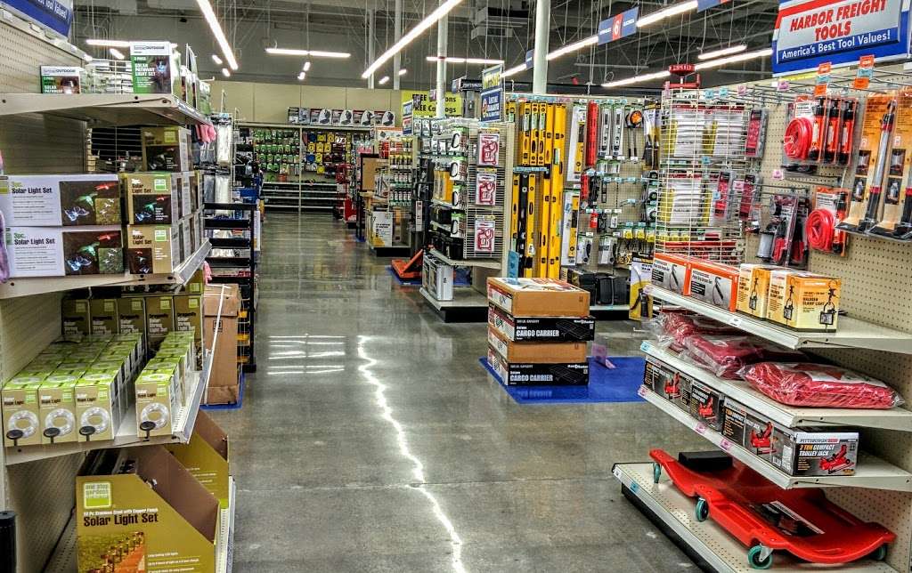 Harbor Freight Tools | 5101 Mowry Ave, Fremont, CA 94538, USA | Phone: (510) 791-3068