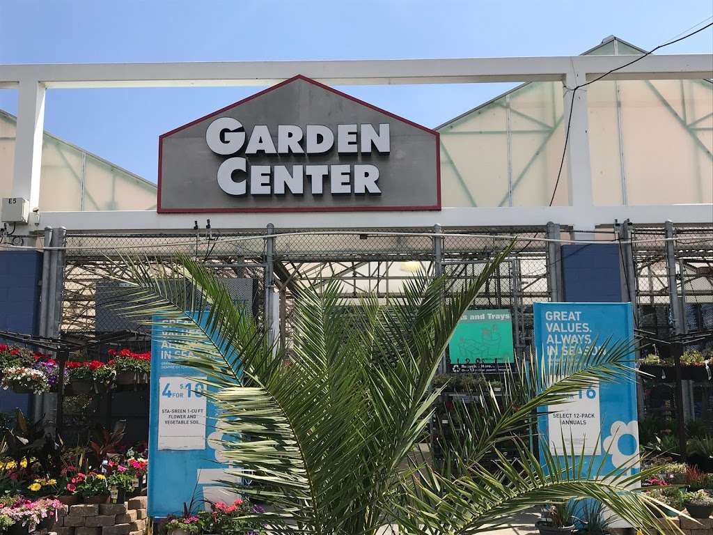 Lowes Garden Center | 2000 W Empire Ave, Burbank, CA 91504, USA | Phone: (818) 557-2300