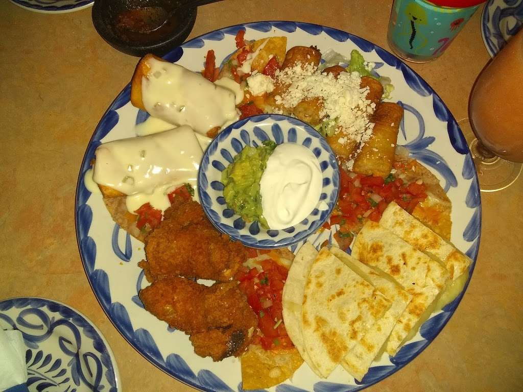 Casa Blanca Mexican Restaurant | 1070 Osgood St, North Andover, MA 01845, USA | Phone: (978) 683-1177