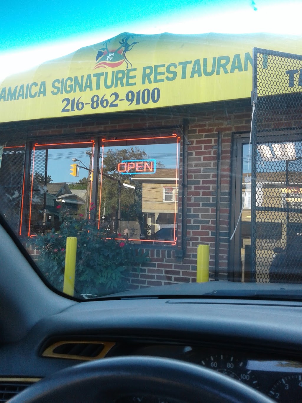 Jamaican Signature Restaurant | 3312 W 105th St, Cleveland, OH 44111, USA | Phone: (216) 862-9100