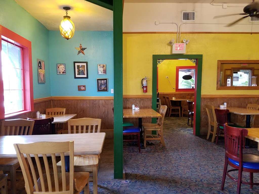 Larrys Texas Cafe & Cantina | 210 S Richmond Rd, Wharton, TX 77488, USA | Phone: (979) 532-3801