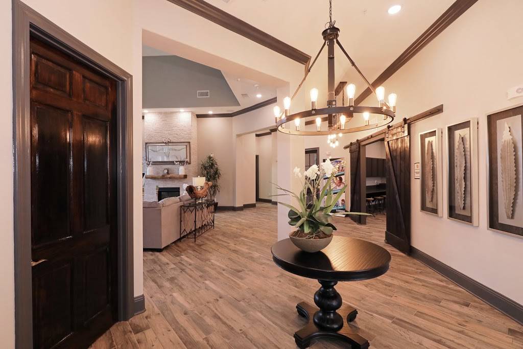 The Landing at Cross Creek Apartments | 6301 Old Denton Rd, Fort Worth, TX 76131, USA | Phone: (817) 668-3836