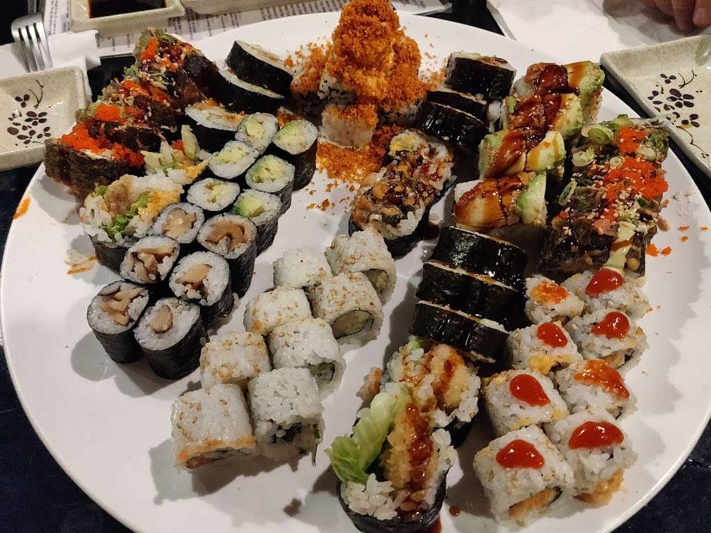 Sushi Ya | 2721 W Jefferson St #120, Joliet, IL 60436, USA | Phone: (815) 730-3838