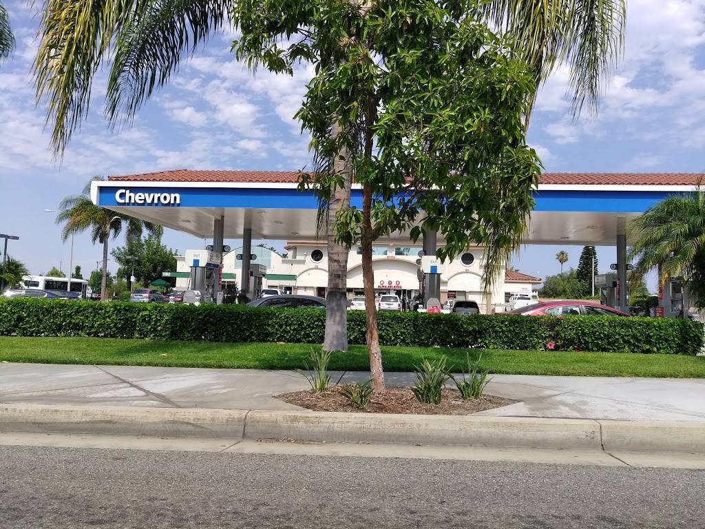 Chevron ExtraMile | 100 E Katella Ave, Anaheim, CA 92802, USA | Phone: (714) 758-3875
