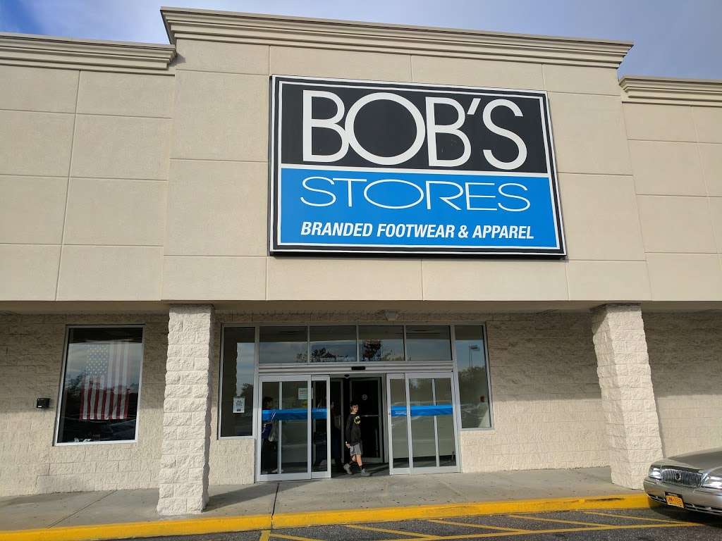 Bobs Stores Footwear & Apparel | 135-187 Sunrise Hwy, West Islip, NY 11795, USA | Phone: (631) 587-5000