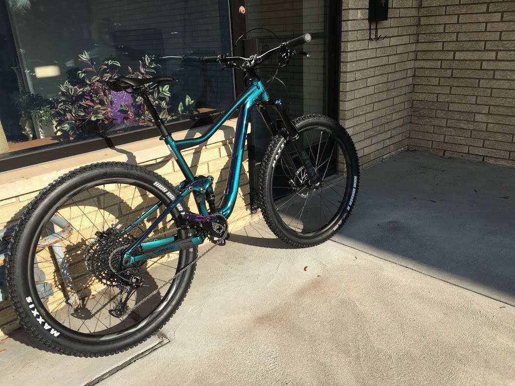 Seven Spokes Bike Shop | 1044 Cleveland Ave S, St Paul, MN 55116, USA | Phone: (651) 698-2453