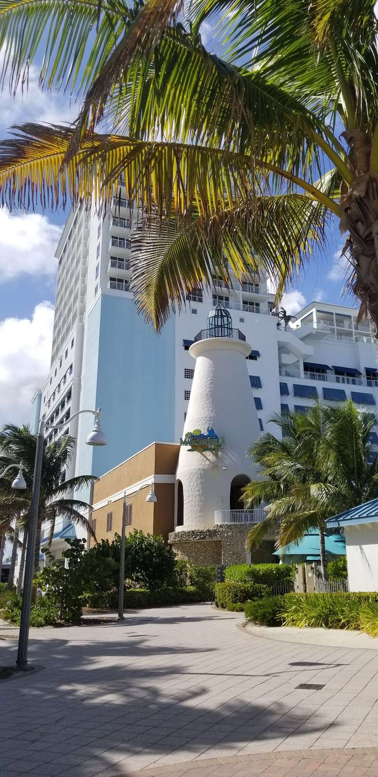 Hollywood Beach | 100, Taylor St, Hollywood, FL 33019, USA