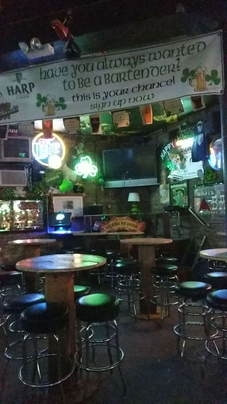 Irish Eyes | 2519 N Lincoln Ave, Chicago, IL 60614 | Phone: (773) 348-9548