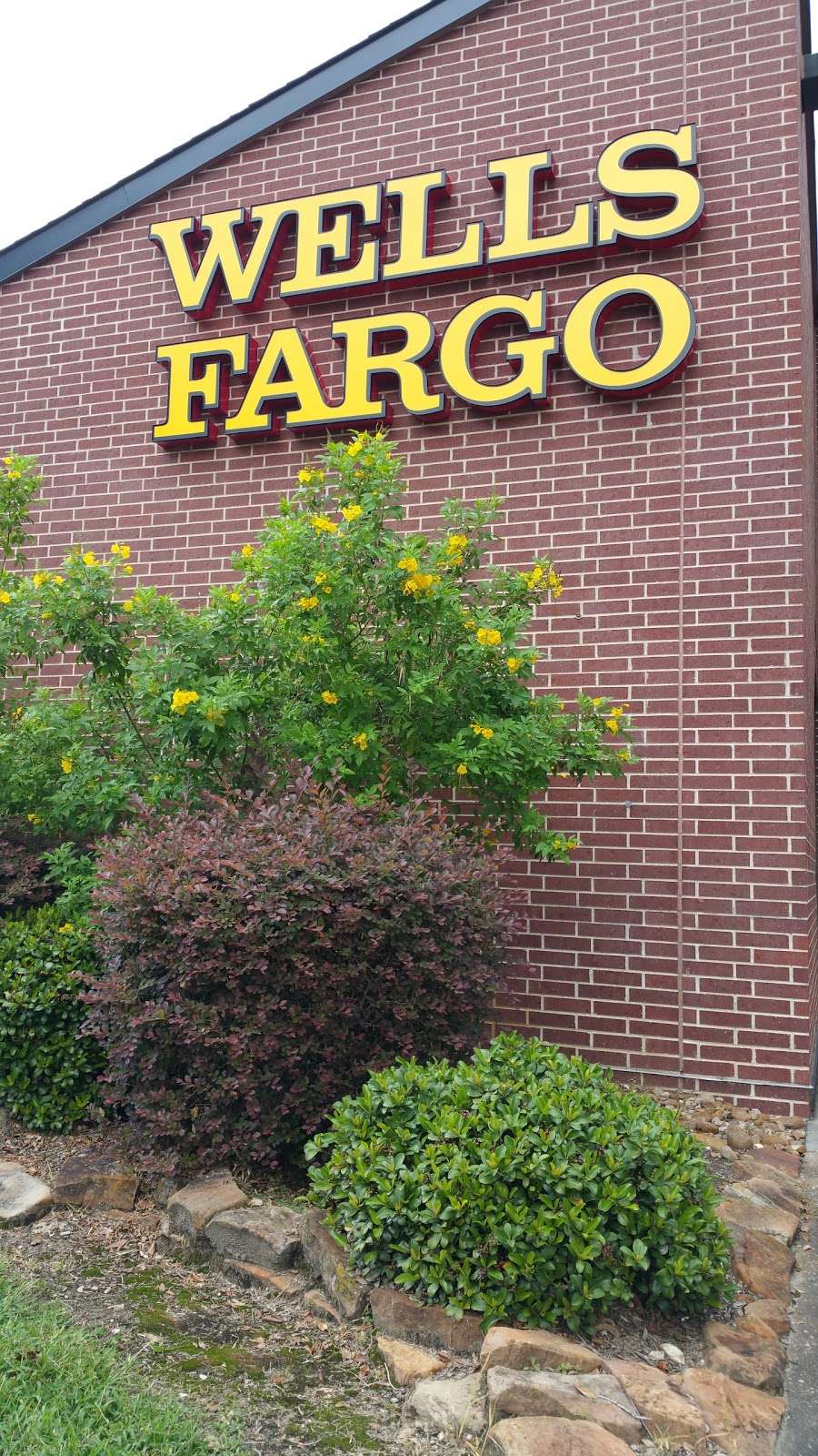 Wells Fargo Bank | 25100 FM 2100, Huffman, TX 77336, USA | Phone: (281) 324-7300