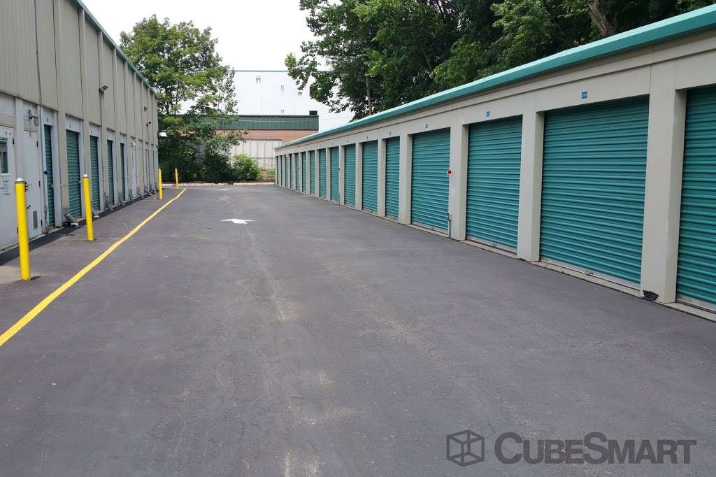 CubeSmart Self Storage | 2354 Hamburg Turnpike, Wayne, NJ 07470, USA | Phone: (973) 616-8700