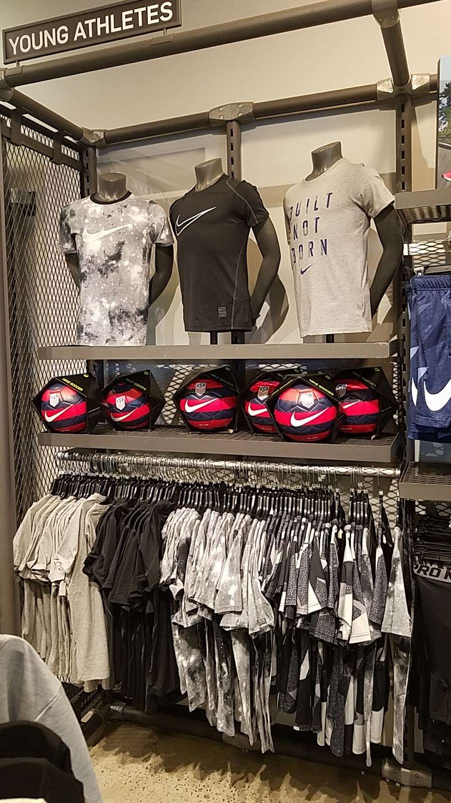 Nike Factory Store | 537 Monmouth Rd #340, Jackson, NJ 08527, USA | Phone: (732) 833-2202