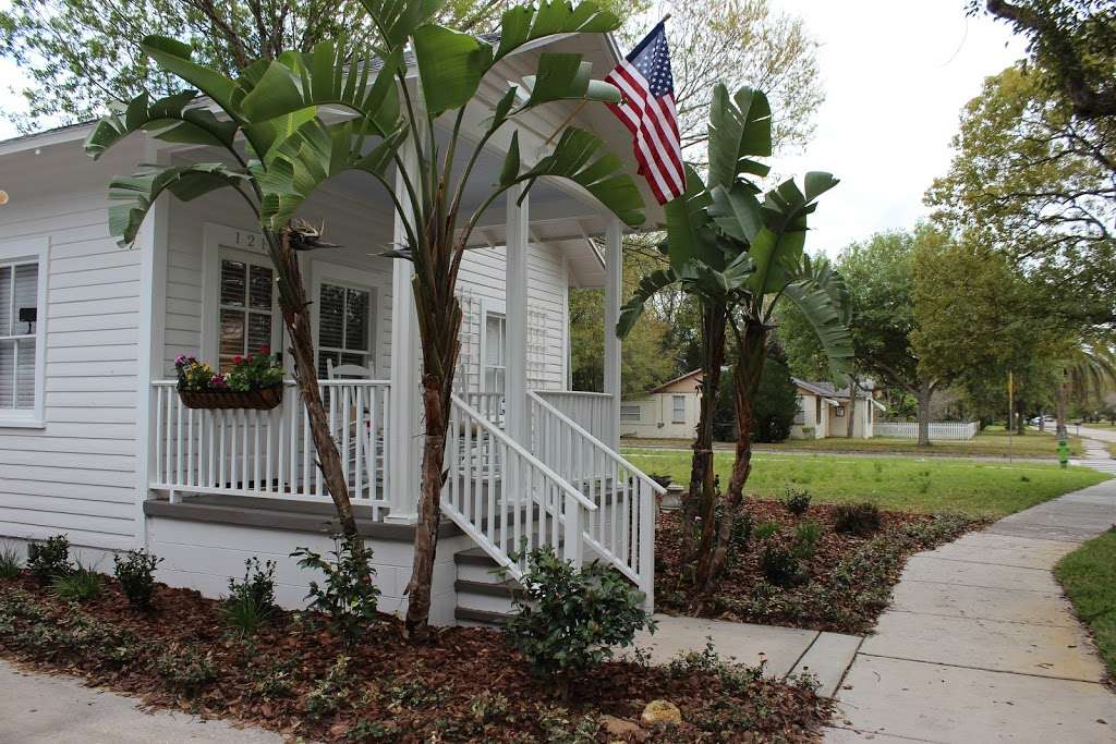 "The Shed" Historic Sanfords Premier Vacation Rental | 1215 S Palmetto Ave, Sanford, FL 32771 | Phone: (407) 476-6121