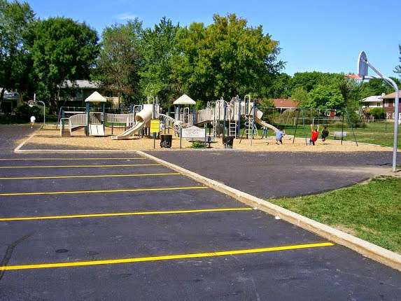 Armstong Park | 1320 Kingsdale Rd, Hoffman Estates, IL 60169, USA | Phone: (847) 885-7500