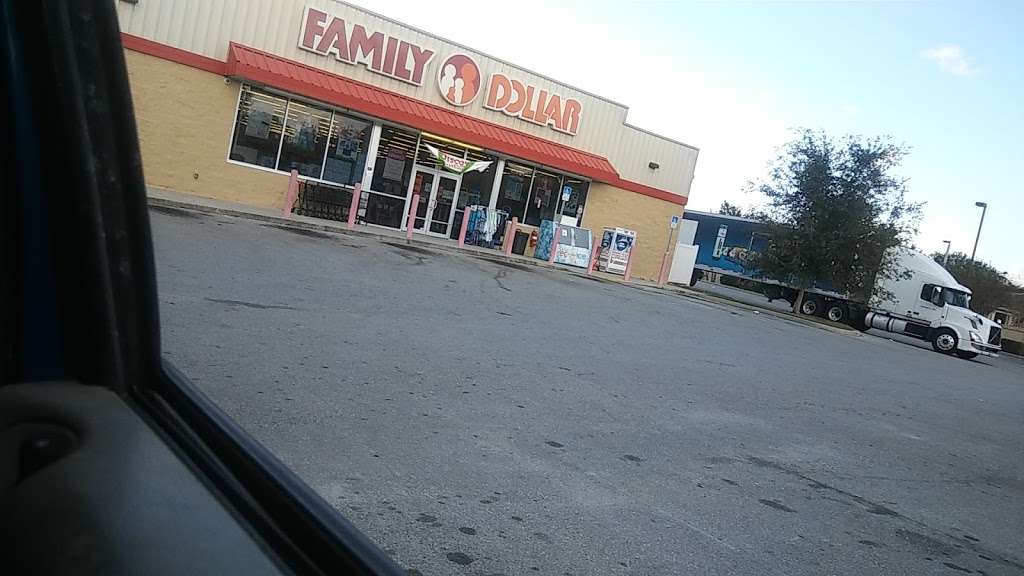 Family Dollar | 100 3rd Wahneta St E, Wahneta, FL 33880, USA | Phone: (863) 324-1839