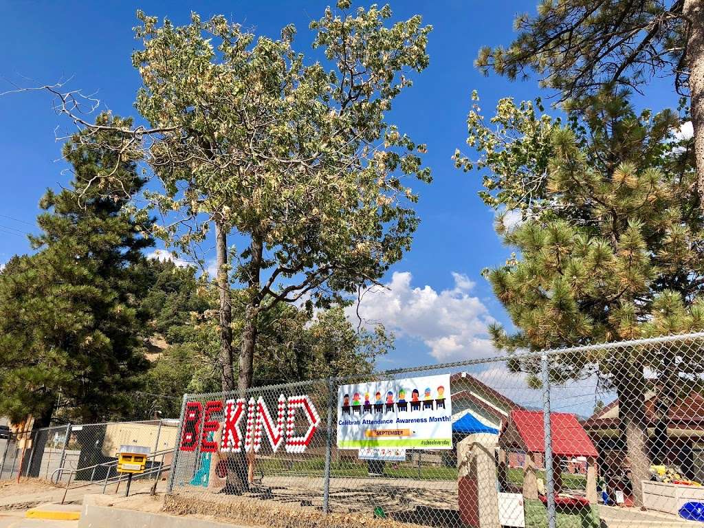 Charles Hoffman Elementary School | 2851 Running Springs School Rd, Running Springs, CA 92382, USA | Phone: (909) 939-0006