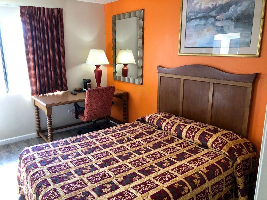 Anaheim National Inn | 2784 W Lincoln Ave, Anaheim, CA 92801, USA | Phone: (714) 761-9900