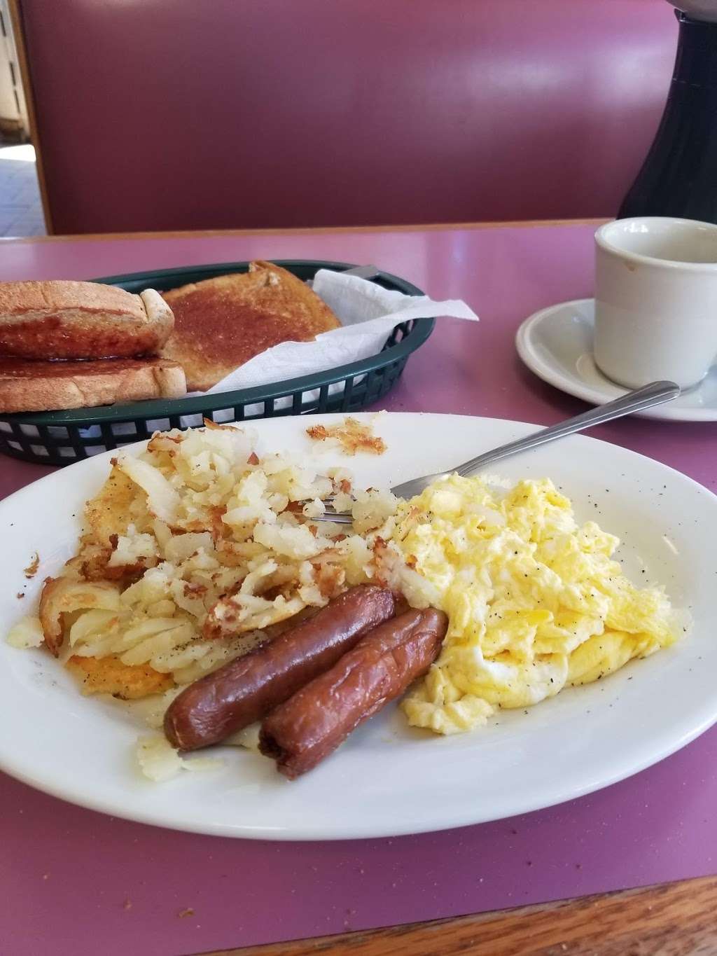 J&J family restaurant 3268 Kensington Ave, Philadelphia, PA 19134