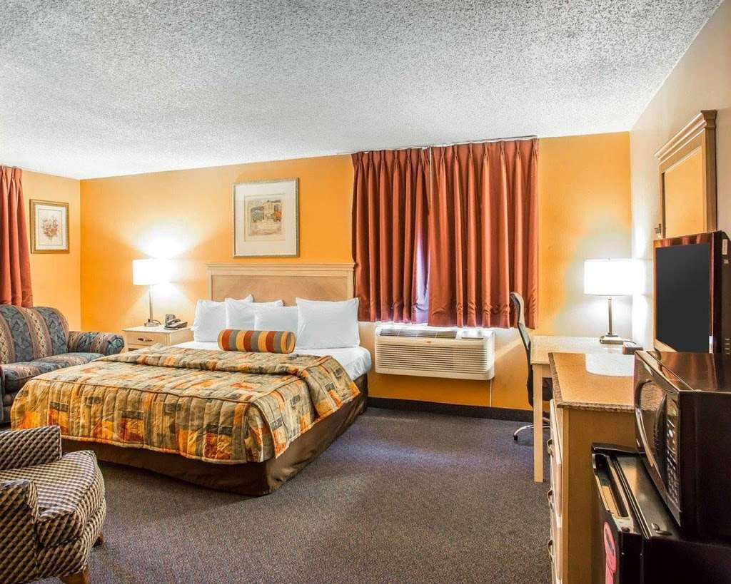 Rodeway Inn & Suites | 102 Tuckahoe Rd US 40 &, NJ-54, Buena, NJ 08310, USA | Phone: (856) 697-9000