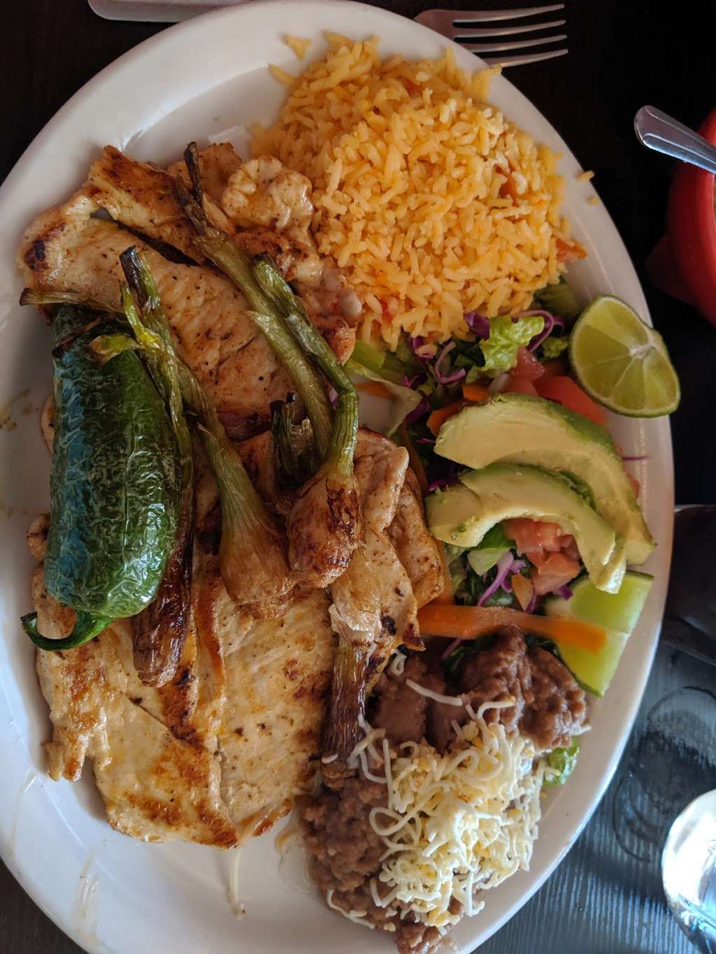 El Garcia Restaurant | 7515 N Western Ave, Chicago, IL 60645, USA | Phone: (872) 208-7144