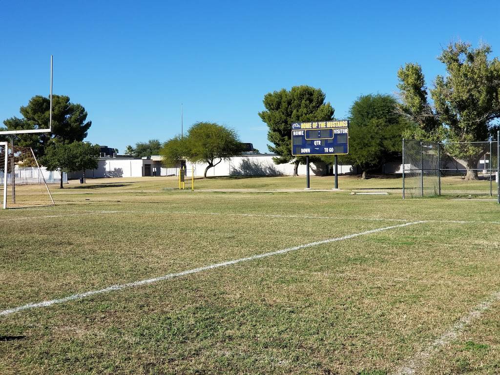 Flowing Wells Junior High School | 4545 N La Cholla Blvd, Tucson, AZ 85705, USA | Phone: (520) 696-8550