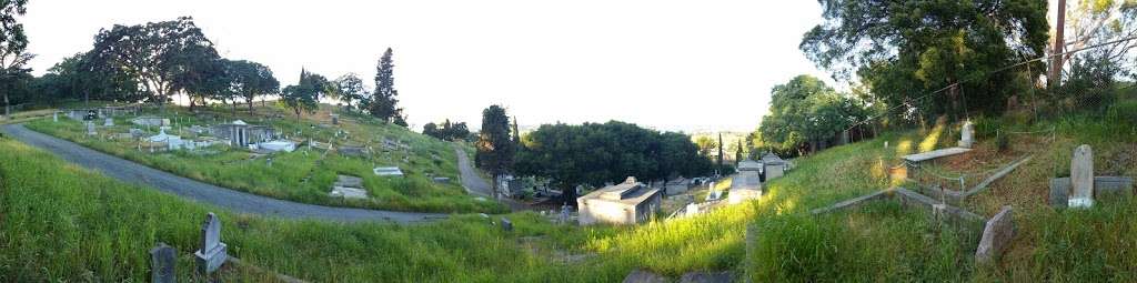 St. Catherine Of Siena Catholic Cemetery | Carquinez Scenic Dr, Martinez, CA 94553, USA
