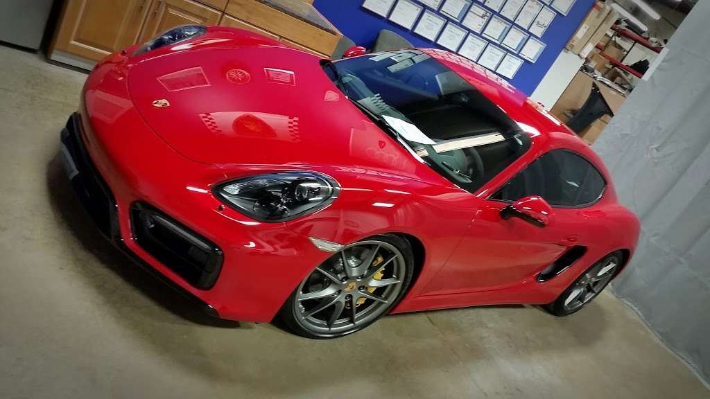 Ultimate Paint Shop | 28865 Nagel Ct, Lake Bluff, IL 60044, USA | Phone: (847) 295-7404