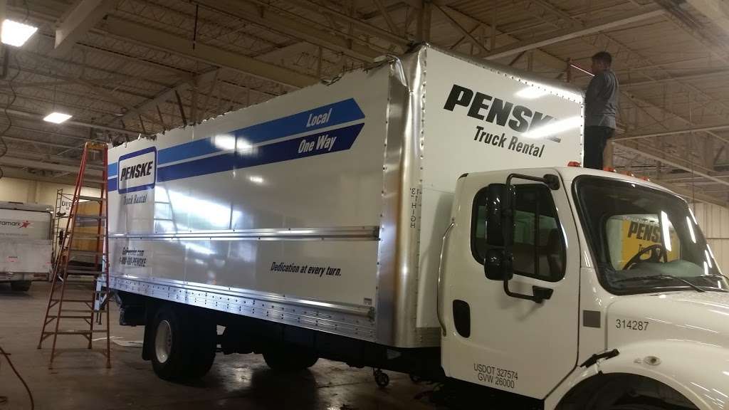 Penske Truck Rental | 6800 S Loop E Fwy, Houston, TX 77087, USA | Phone: (713) 645-9706