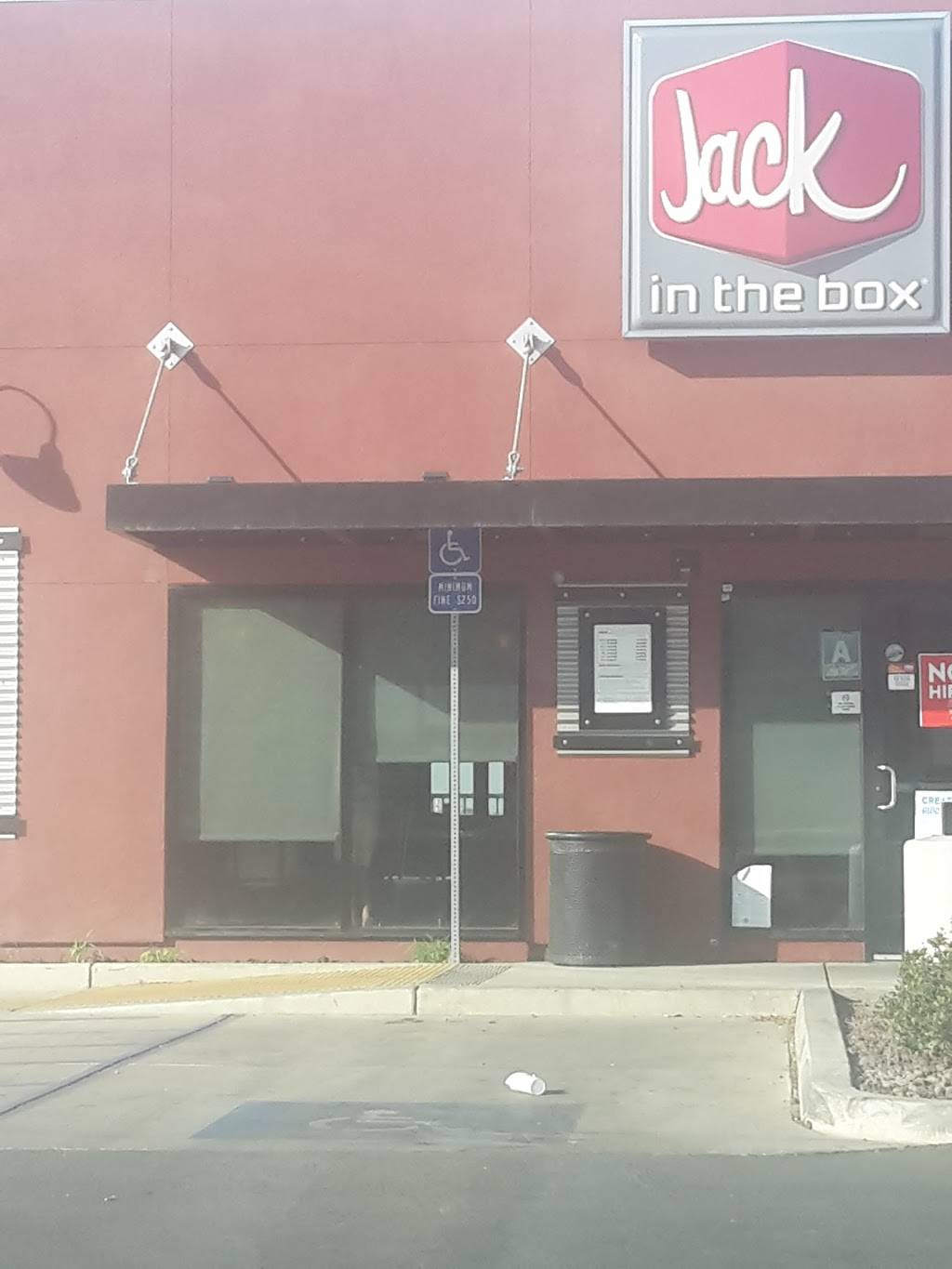 Jack in the Box | 9606 Weedpatch Hwy, Lamont, CA 93241, USA | Phone: (661) 845-4015