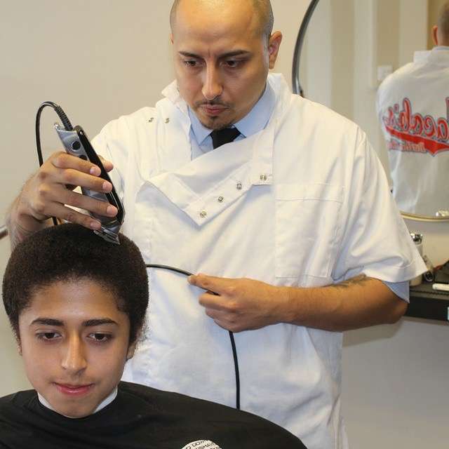 Jacobs Barbershop | 5935 W 35th St, Cicero, IL 60804 | Phone: (708) 780-4663