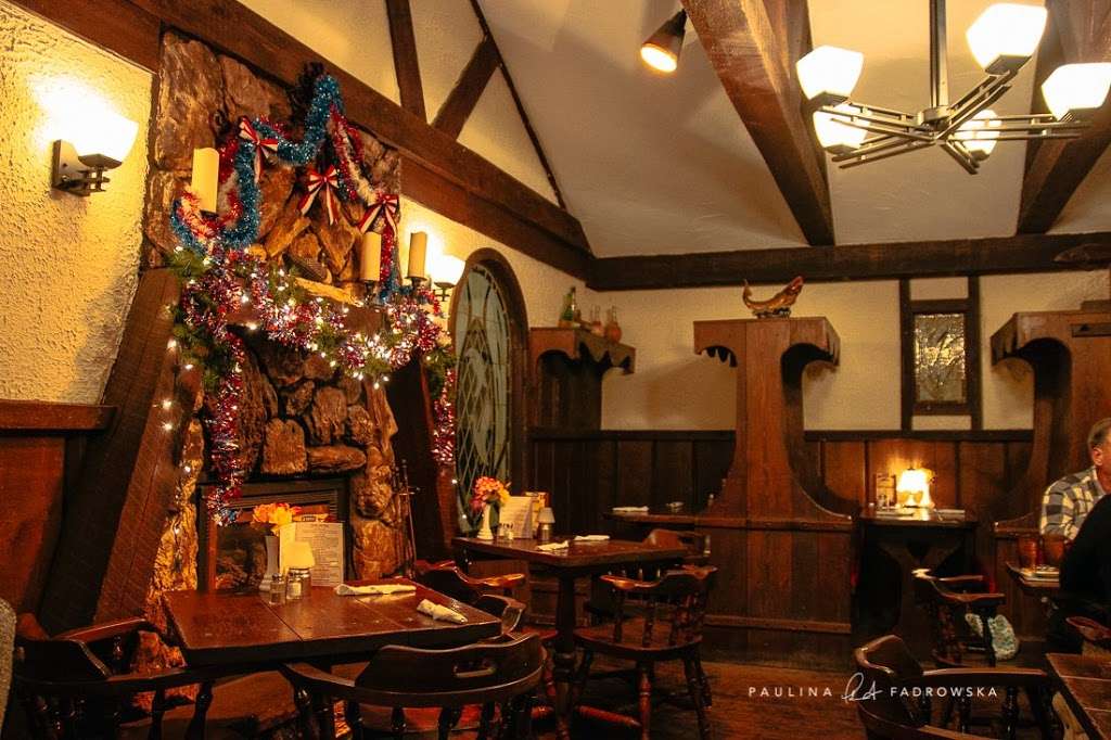 The Chalet Restaurant | W6904 County Rd A, Elkhorn, WI 53121 | Phone: (262) 742-5043