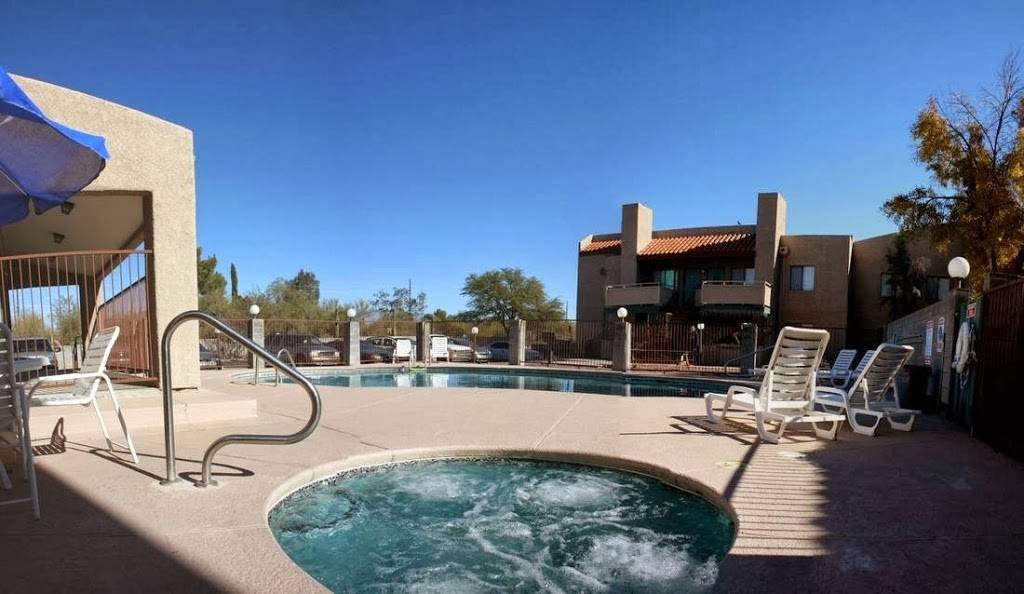 Broadmoor Apartments | 725 S Tucson Blvd, Tucson, AZ 85716, USA | Phone: (520) 325-1222