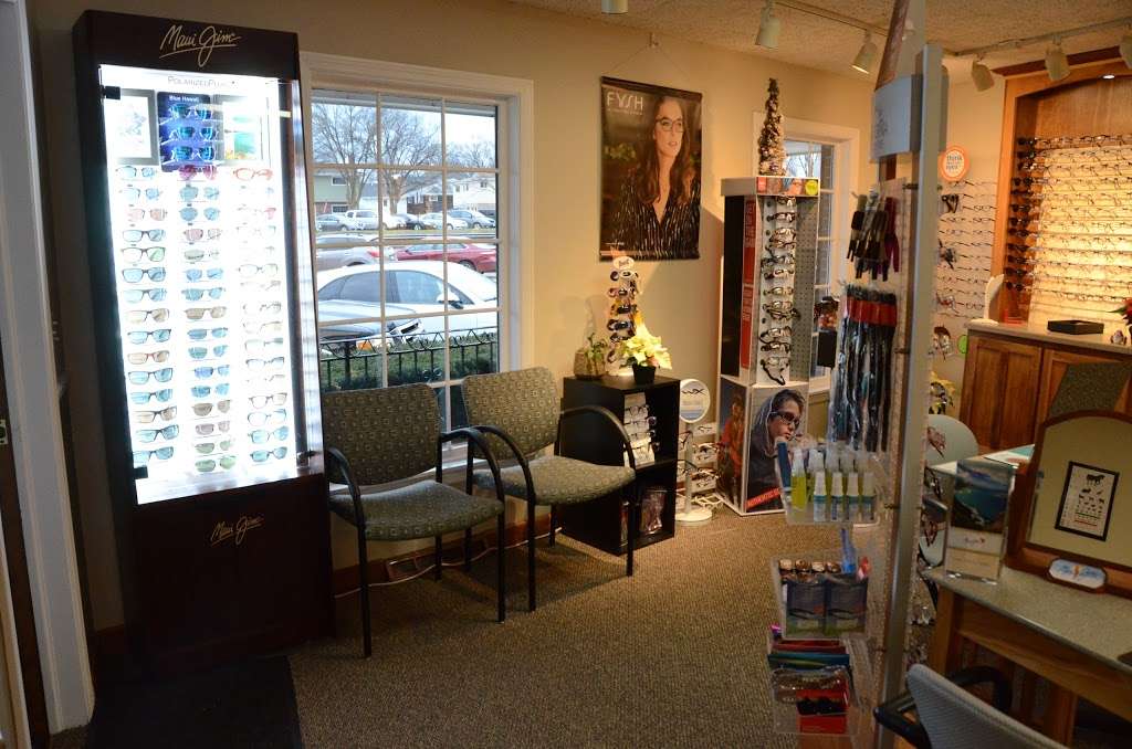 Combs EyeCare & EyeWear | 504 Hillgrove Ave, Western Springs, IL 60558 | Phone: (708) 286-1100