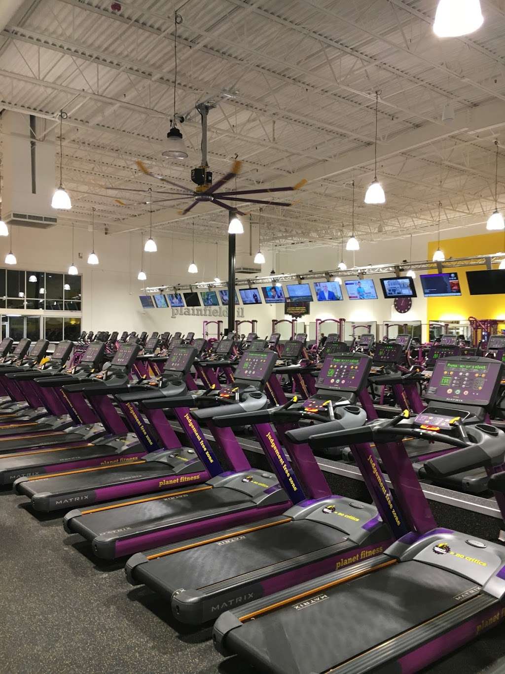 Planet Fitness | 13305 IL-59, Plainfield, IL 60585 | Phone: (815) 600-9018