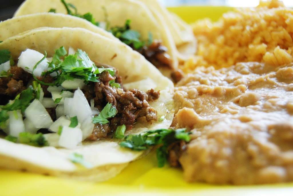 Mi Tierra Mexican Restaurant | 5201N Washington Ave, Racine, WI 53406, USA | Phone: (262) 681-2112