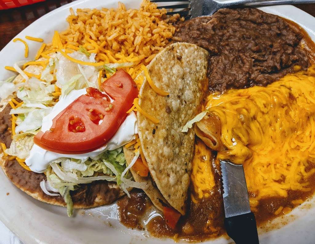 Taqueria La Tapatia | 11060 US-181, San Antonio, TX 78223, USA | Phone: (210) 598-9618