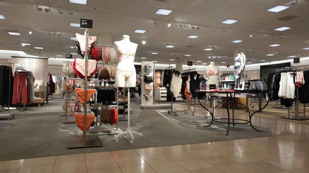 Nordstrom Freehold Raceway Mall | 3710 US Highway 9, Freehold, NJ 07728, USA | Phone: (732) 308-1117