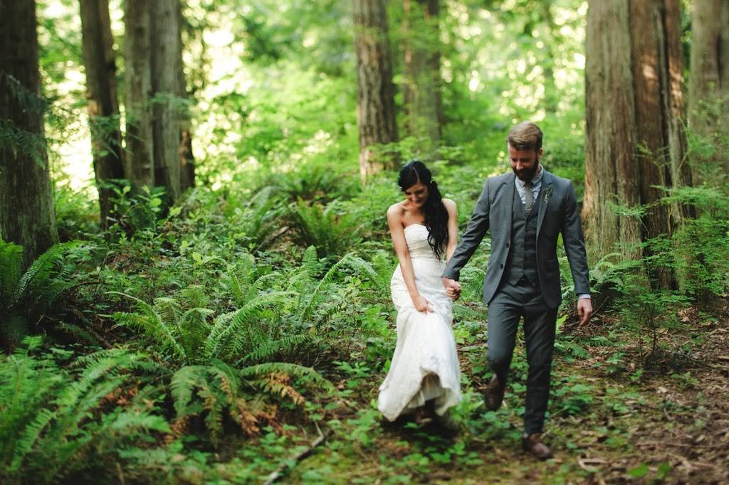 Kingston House, a Kitsap Wedding & Lodging Venue | 25300 Miller Bay Rd NE, Kingston, WA 98346 | Phone: (360) 930-9737