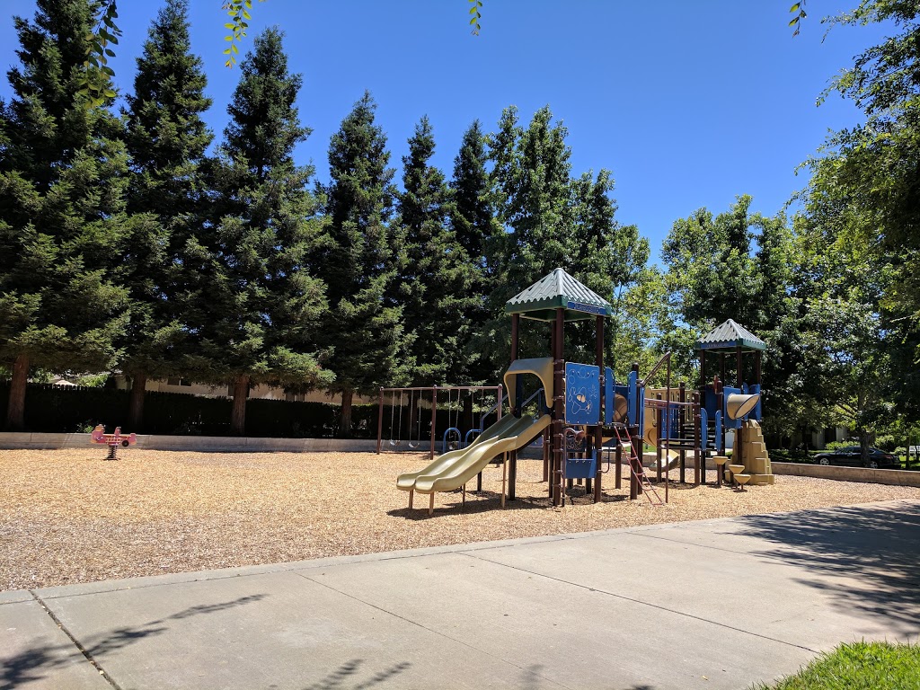 Southport Gateway Park | 1650 Gateway Dr, West Sacramento, CA 95691, USA | Phone: (916) 617-4620