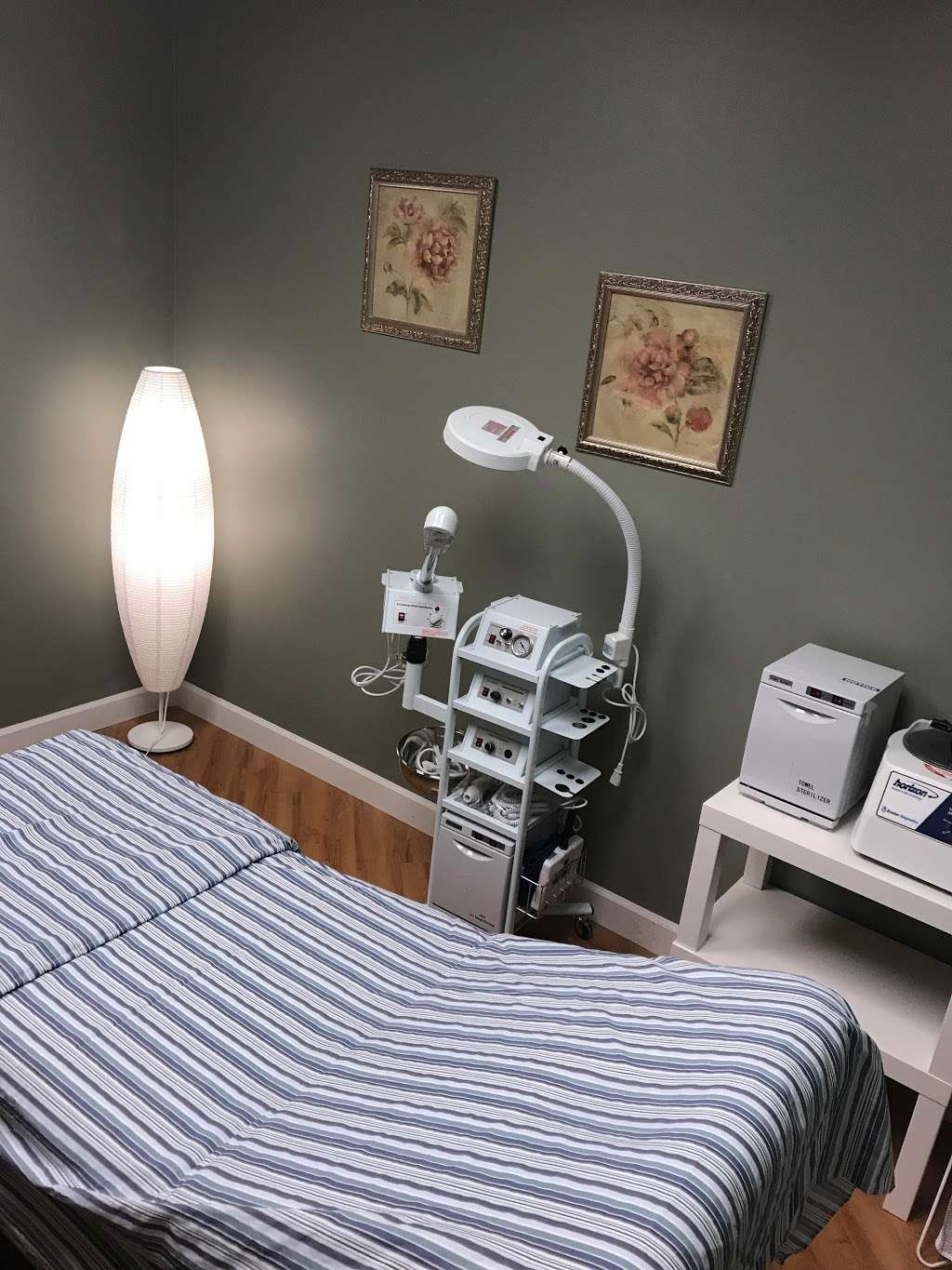 Aesthetic Medicine Center | 5257 S Cicero Ave, Chicago, IL 60632, USA | Phone: (630) 601-6000