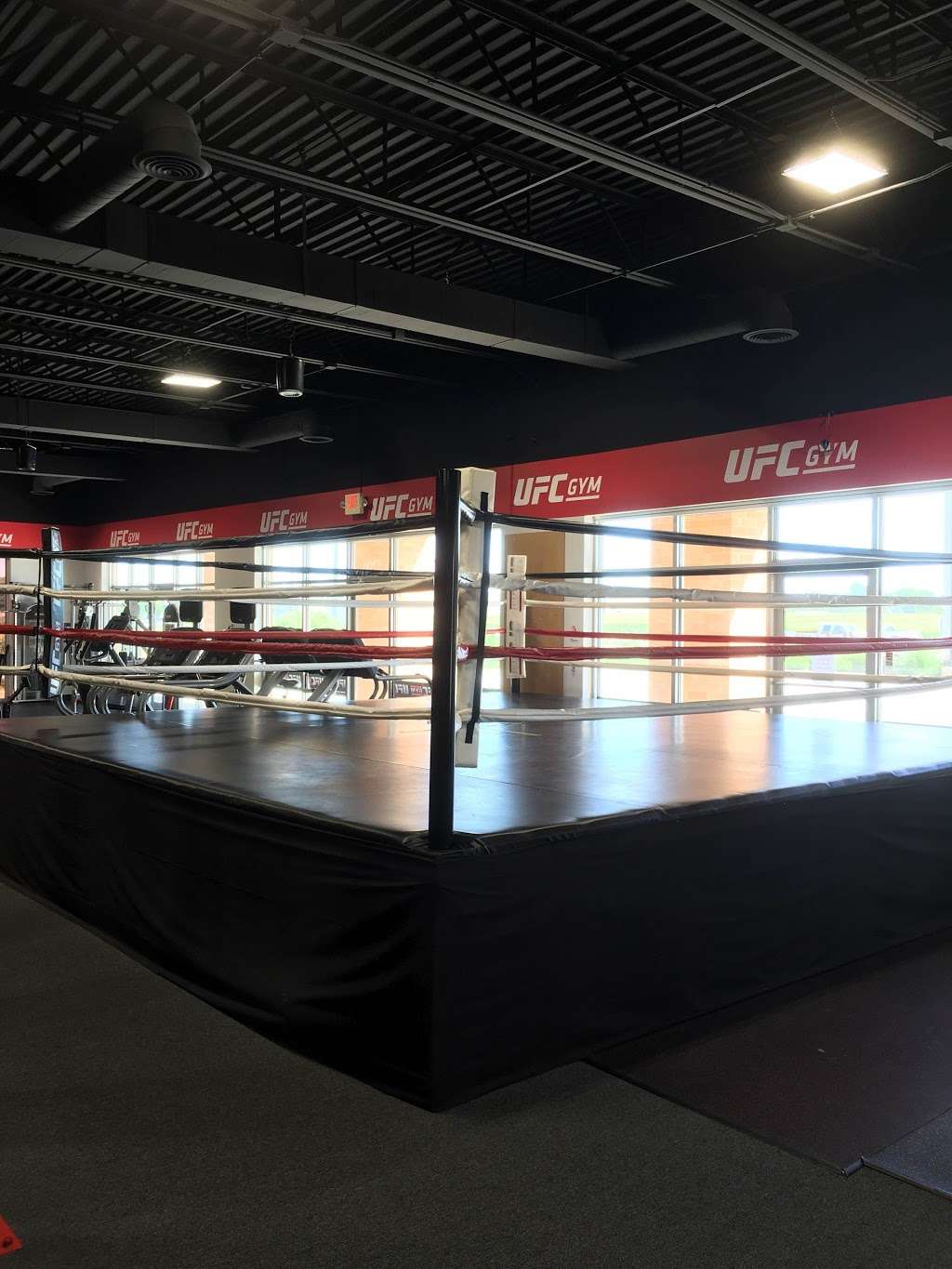 UFC GYM Merrillville | 5206 East 81st Avenue, Merrillville, IN 46410, USA | Phone: (219) 947-2269