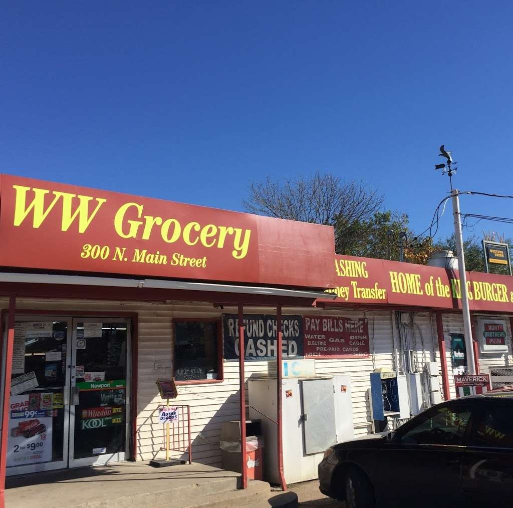 W & W Grocery | 300 N Main St, Hutchins, TX 75141, USA | Phone: (972) 225-2222