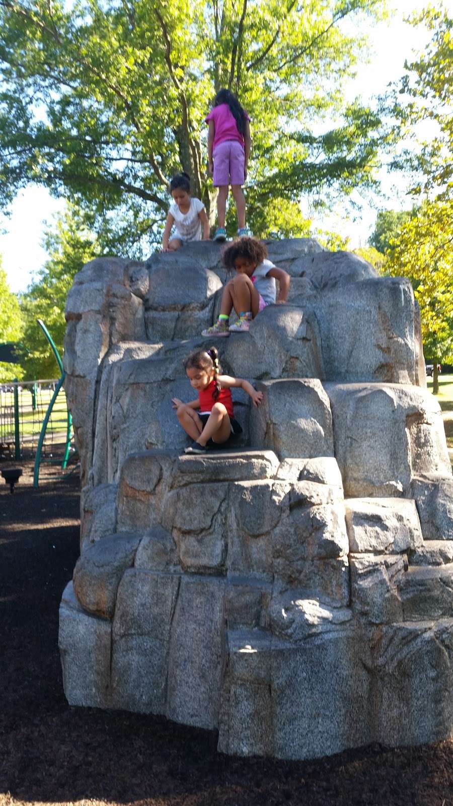 The Loop Playground | Watchung Reservation, Mountainside, NJ, Mountainside, NJ 07092, USA | Phone: (908) 527-4900