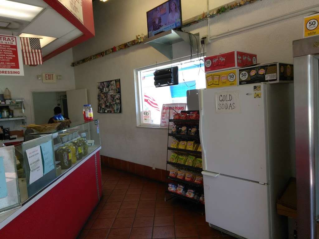 Sub Sub Subs | 1563 N Dixie Hwy, Pompano Beach, FL 33060, USA | Phone: (954) 941-7565