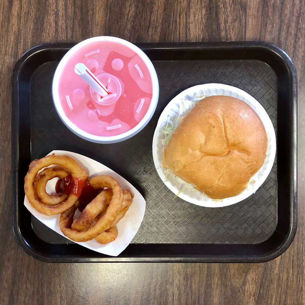 Freeze & Frizz Drive-In, LLC | 2250 New Holland Pike, Lancaster, PA 17601, USA | Phone: (717) 656-4491