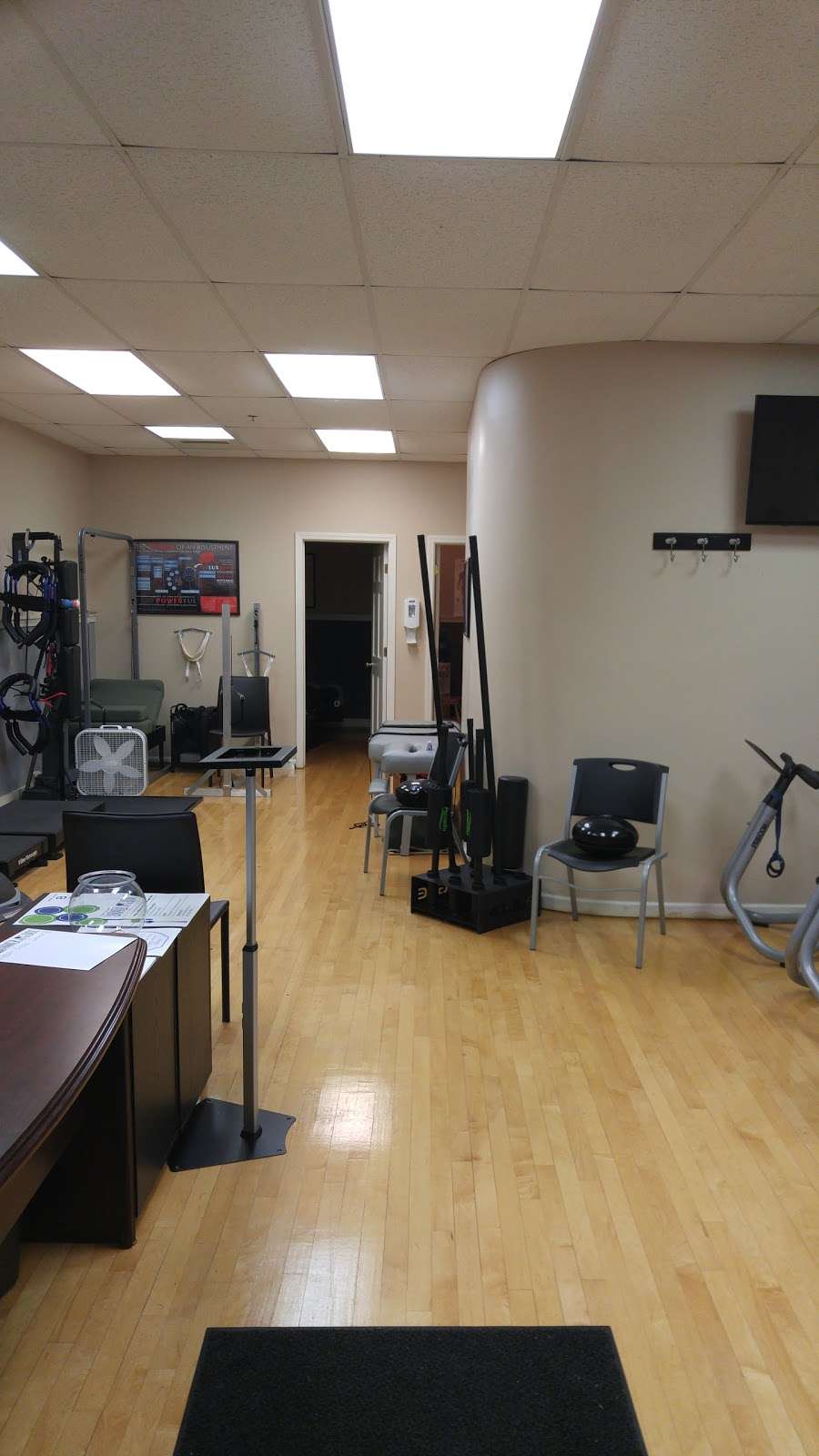 Evolve Chiropractic - Palatine - Inside Buehler YMCA | 1400 W Northwest Hwy, Palatine, IL 60067 | Phone: (847) 496-4567